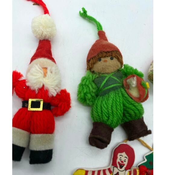 Lot cloth or yarn vintage Christmas ornaments set of 4‎ Ronald McDonald
Santa - Picture 4 of 4